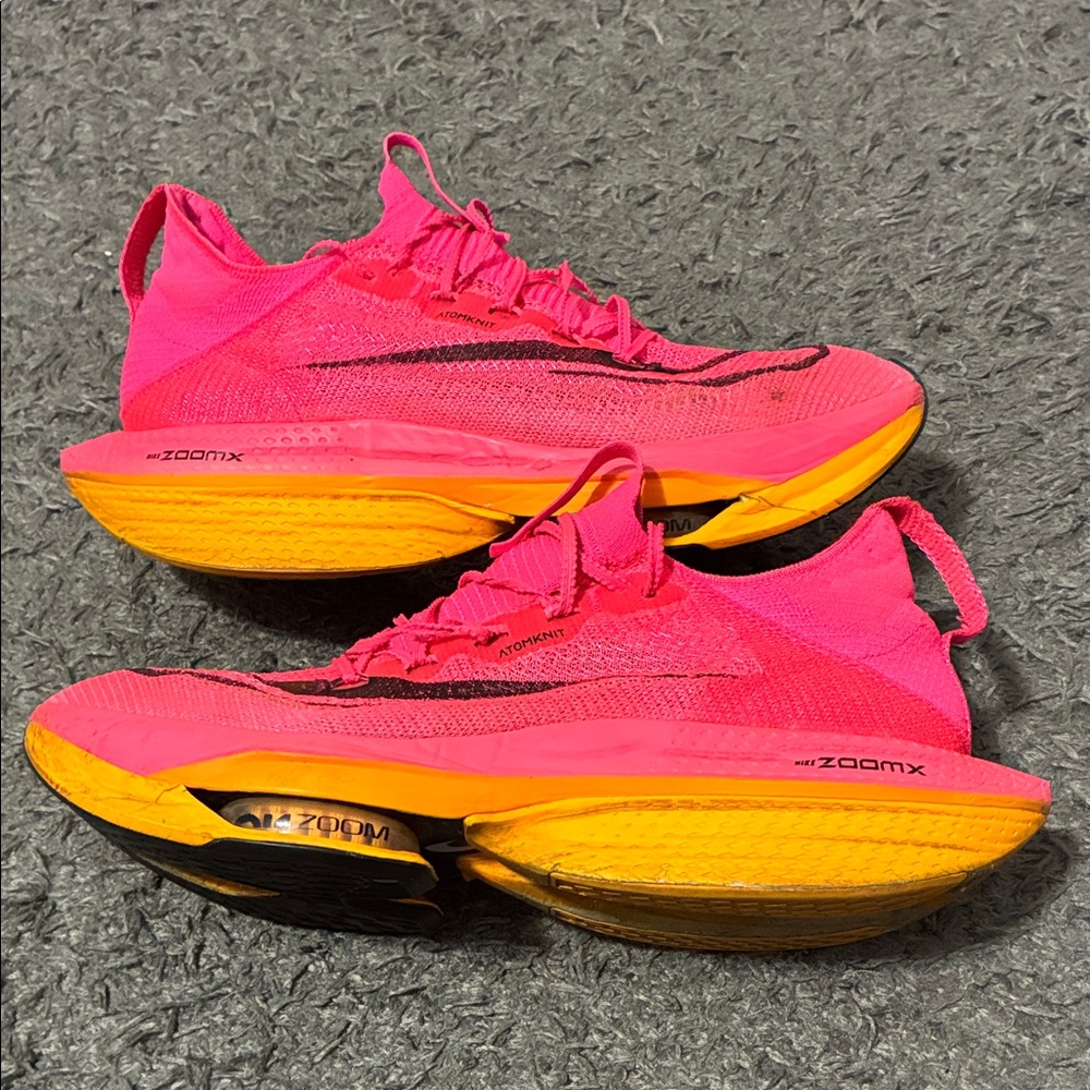 Nike Men's Athletic Shoes Pink and Yellow